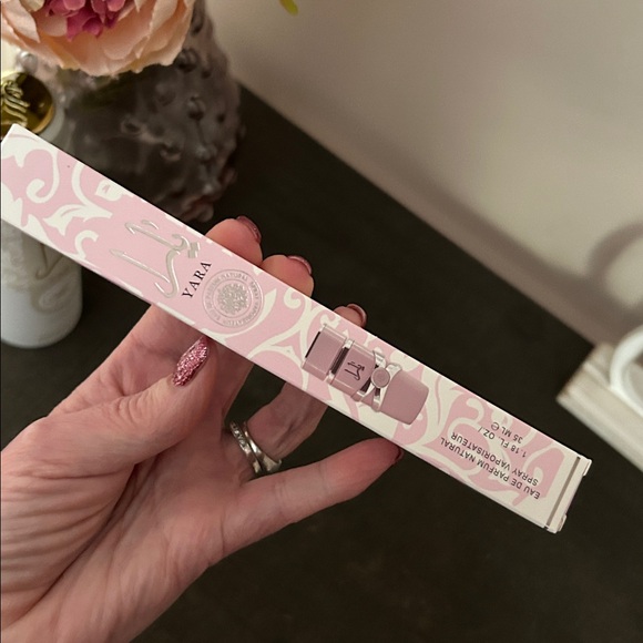 NWT Yara 2 PC Set - Picture 3 of 3